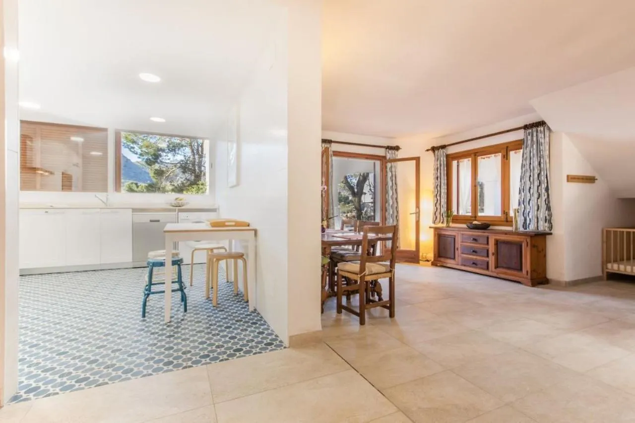 Botana 9 Villa Cala de Sant Vicenc