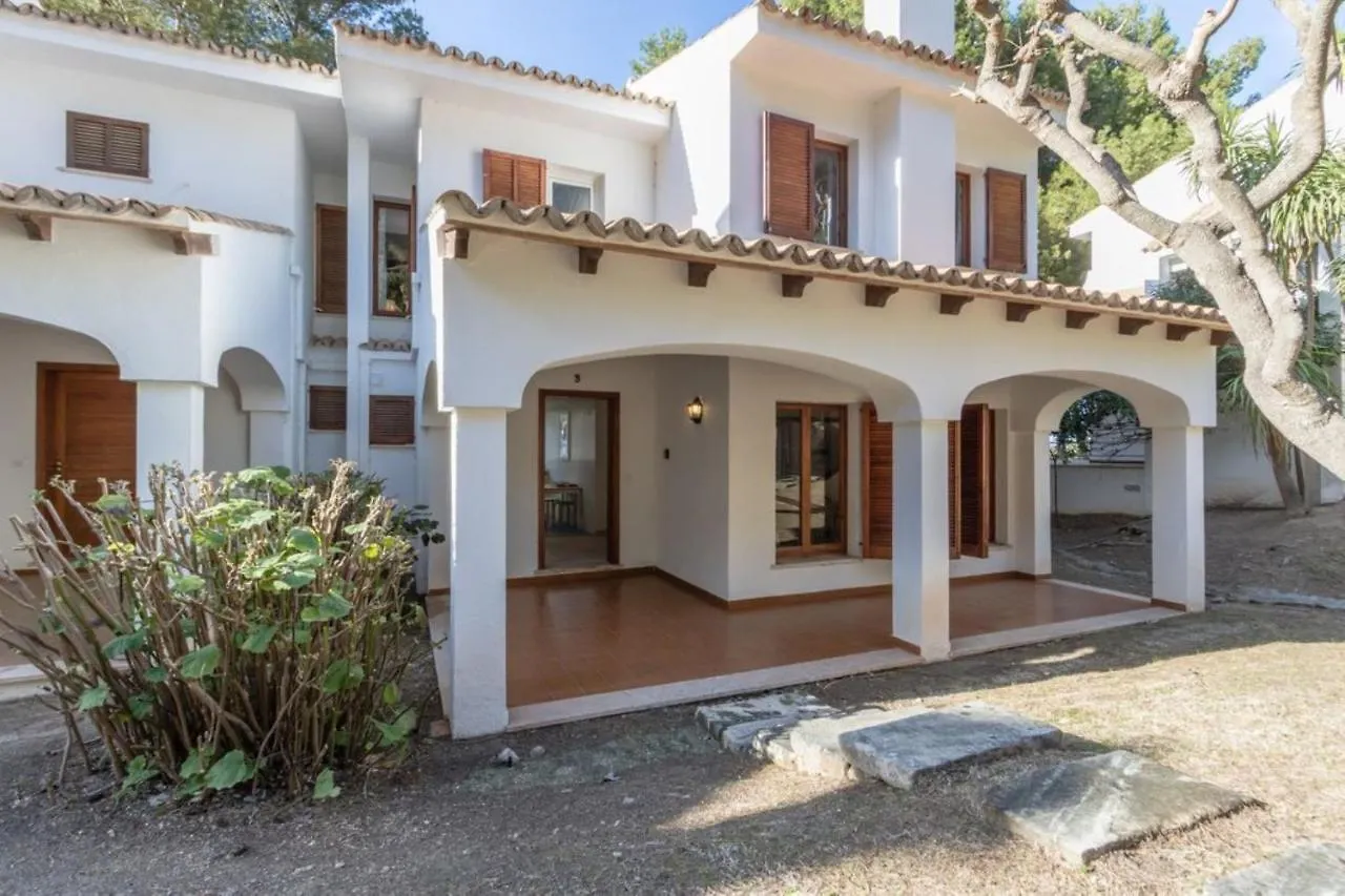 Botana 9 Villa Cala de Sant Vicenc
