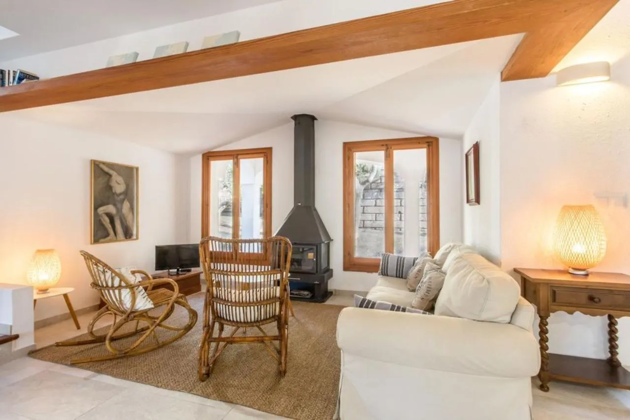 Botana 9 Villa Cala de Sant Vicenc